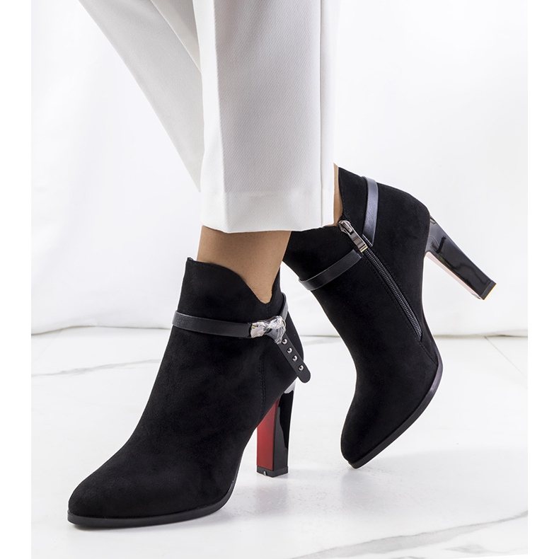 Svarta Deshi höga klackar 1