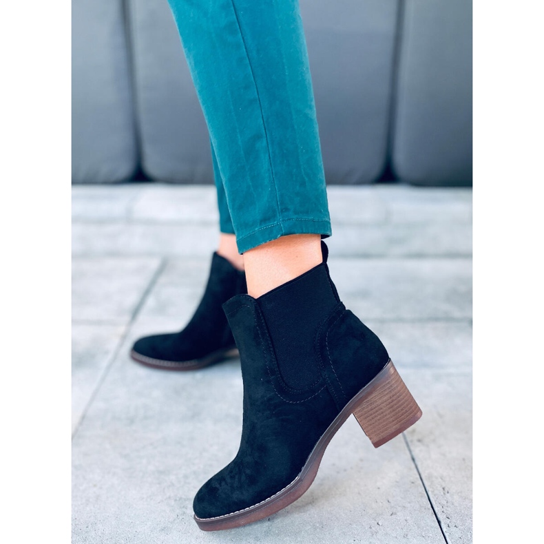 Fyll Svarta stövlar med bred klack 1