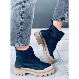 Toma Black vandringskängor svart 1