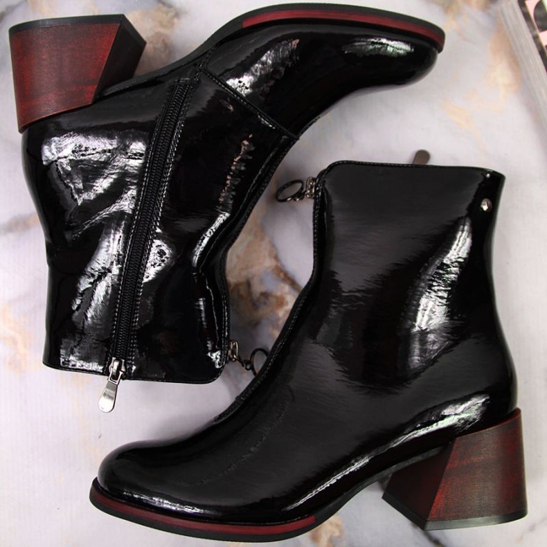 Stövlar lackade på hälen Vinceza W JAN137 svarta 1