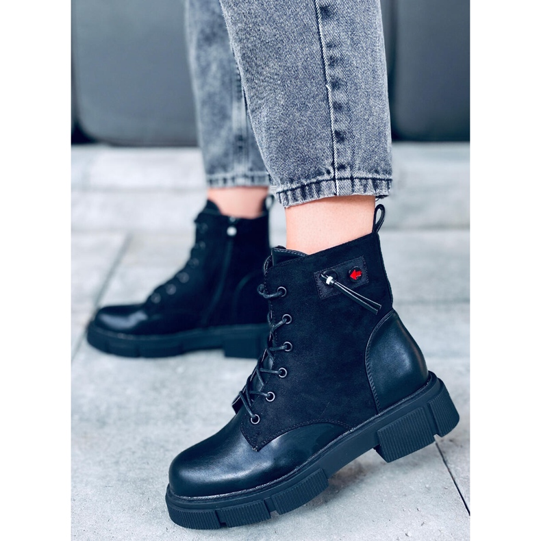 Provo Black boots med tjock sula svart 2