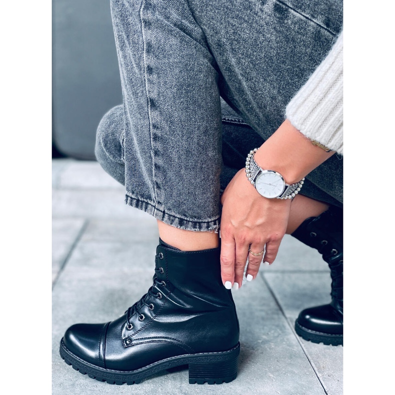 Ullop Svarta stövlar 1