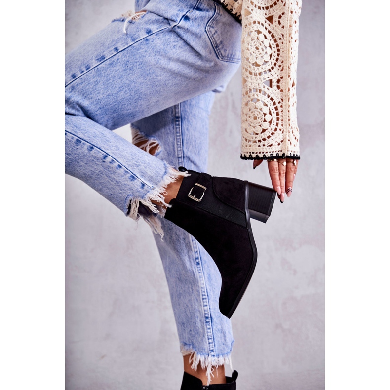 PS1 Svarta stövlar i mocka på en stolpe Svart Vannes 2