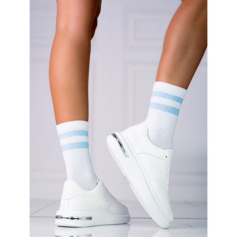 Snörade vita Shelovet sportskor gjorda av ekologiskt vitt läder 1