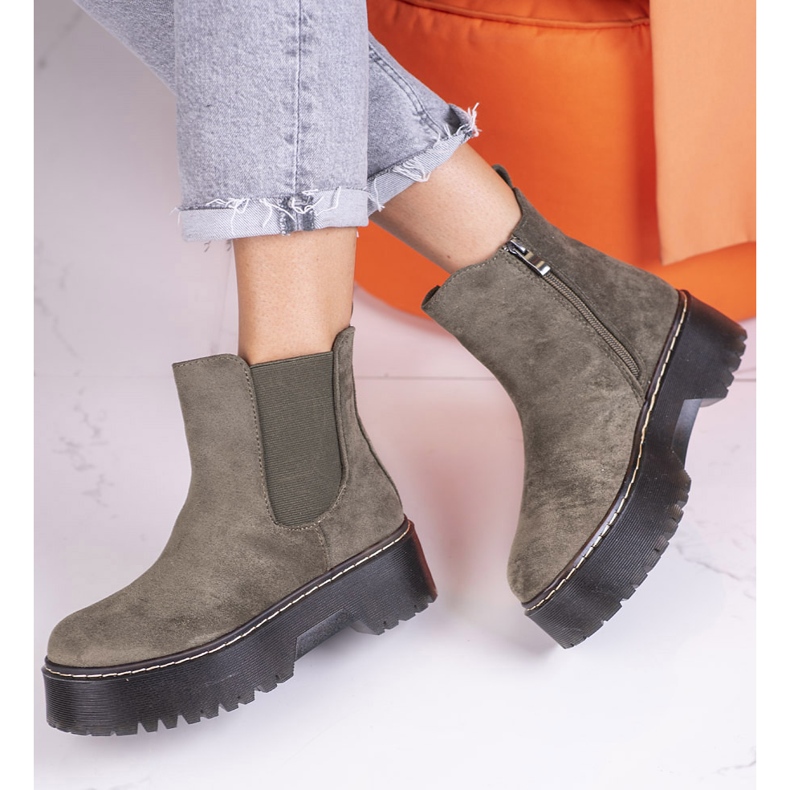 Gröna Chelsea-stövlar för kvinnor på Shelovet-plattformen gjorda av ekologisk mocka 1