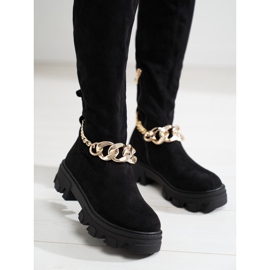 Svarta damstövlar på en tjock Shelovet-sula av ekologisk mocka 1