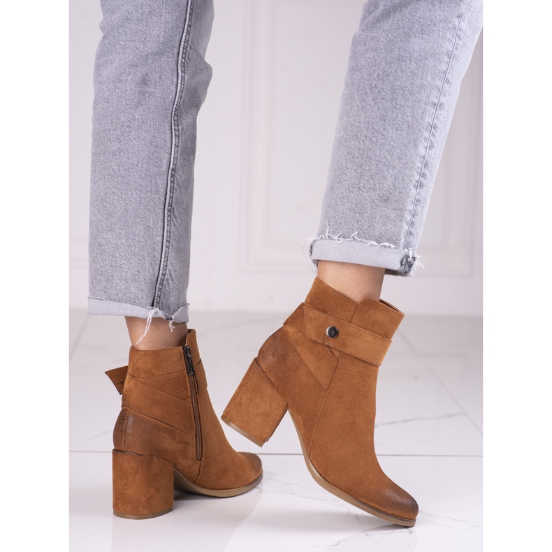 Bruna damstövlar på stolpen gjorda av ekologisk Shelovet mocka 1