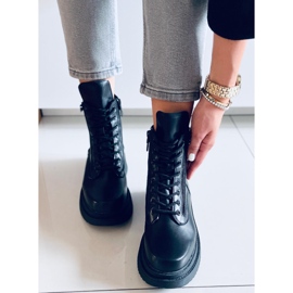 Edvin Svarta ankelboots med hög sula 2