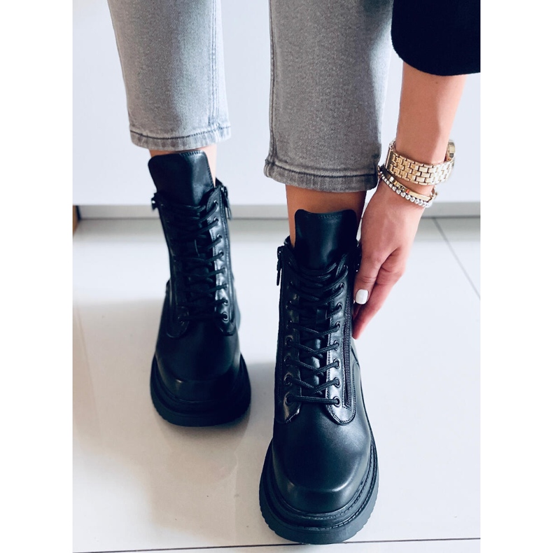 Edvin Svarta ankelboots med hög sula 2