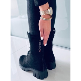 Arne Svarta snörstövlar 2