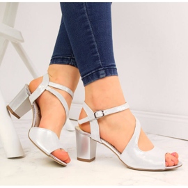 NATALII BRAT BUT Damsandaler i silver i satinläder från Natalia Brat But silver- 1