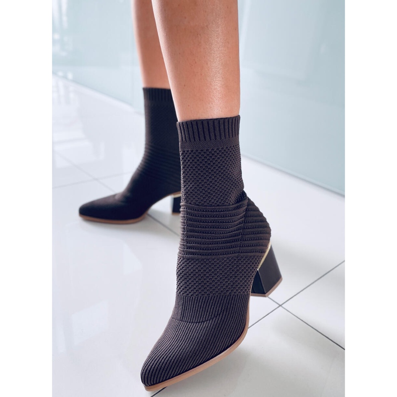 Tiara Brown högklackade sockstövlar brun 2