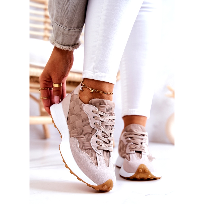 Kvinnors beige bundna sportskor 1