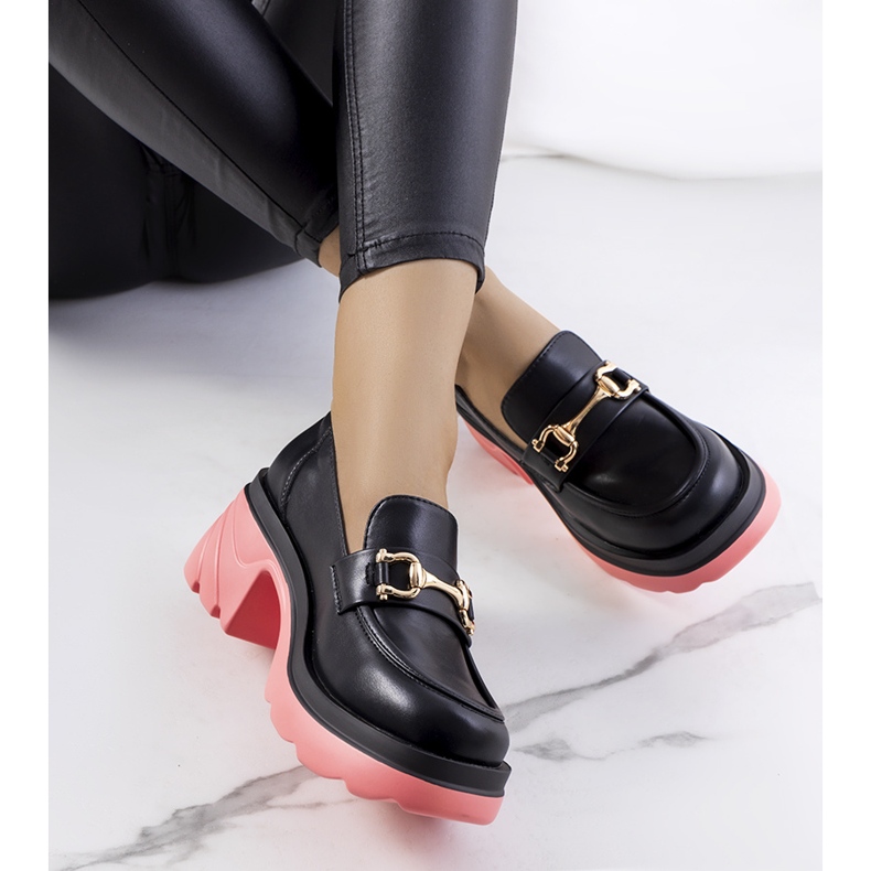 Svarta brogues på rosa Korgal sulor 1