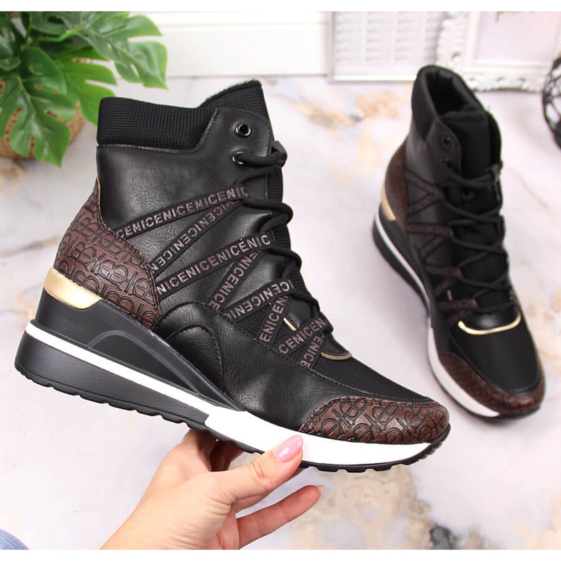 Svarta wedge sneakers för kvinnor Potocki 1