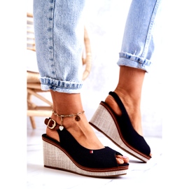 PS1 Bekväma sandaler för kvinnor med spänne, svarta thallas 1