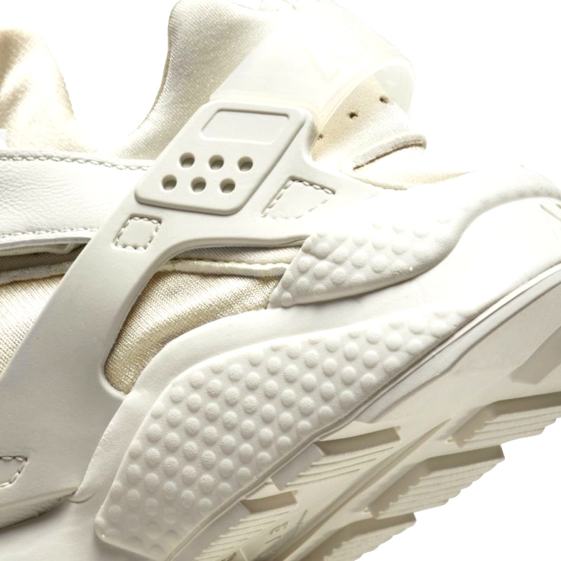 Nike Air Huarache W DQ0916-001 skor beige 5