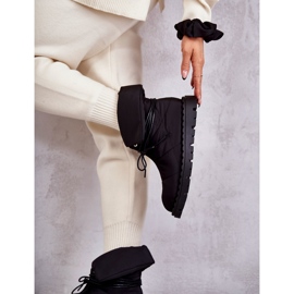 Damisolerade stövlar Svart Emelie 2