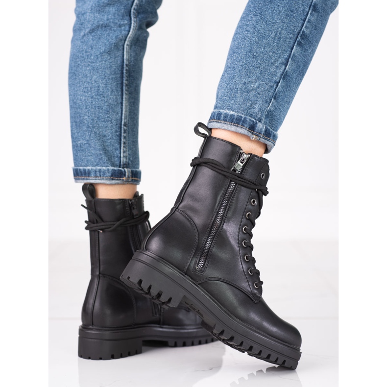 Svarta damväskor med en dekorativ Shelovet-dragkedja 1