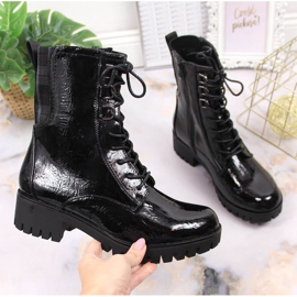 Svartlackerade och isolerade trapperstövlar Jezzi JEZ369 1