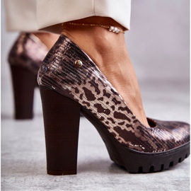 Läderpumpar på en stång Maciejka 02629-02 Brun 2