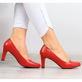 Pumpar på stolpen röd Sergio Leone 1