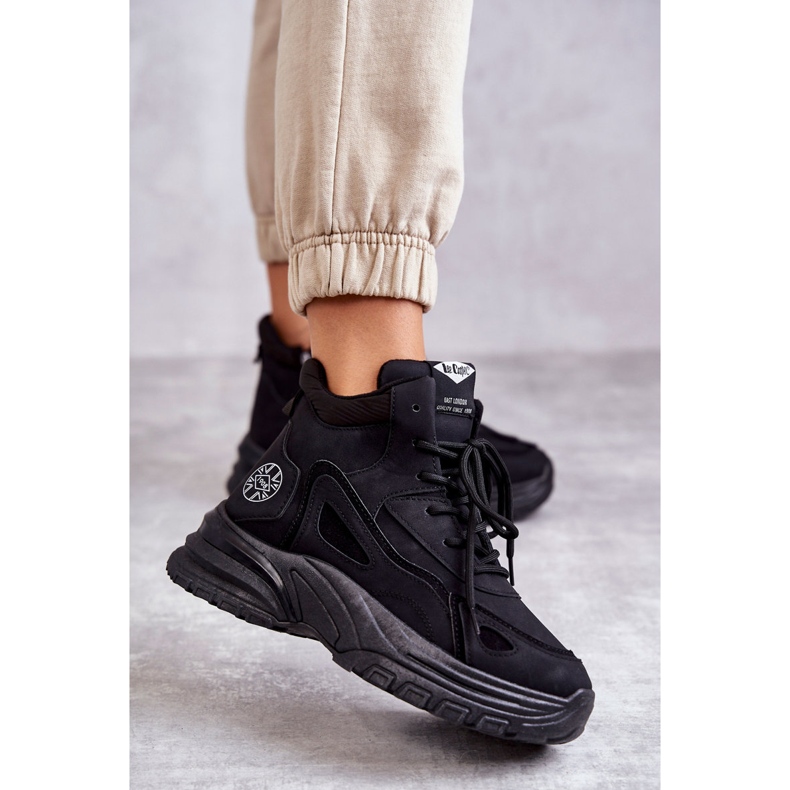 Stövlar på Lee Cooper LCJ-22-44-1353L Svart plattform 2