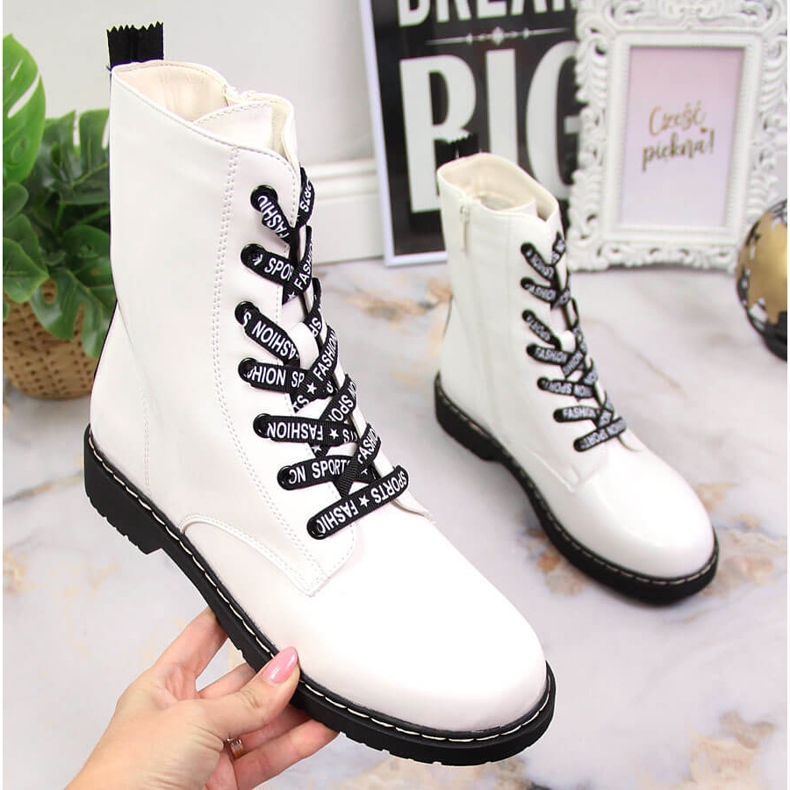 Damstövlar, lackerad isolerad vit Vinceza 1