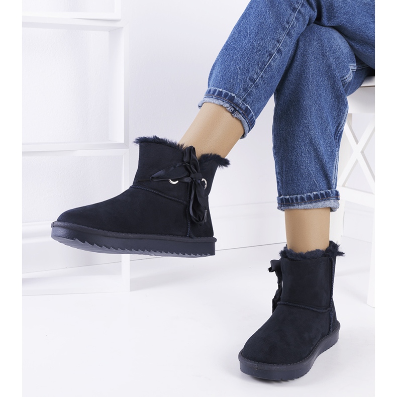 Marinblå snöstövlar med Lachance-rosett 1