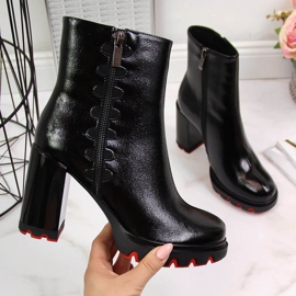 Svarta Filippo damstövlar på stolpen 2