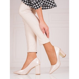 Damsvarta pumps på en hög Shelovet-stolpe beige 1