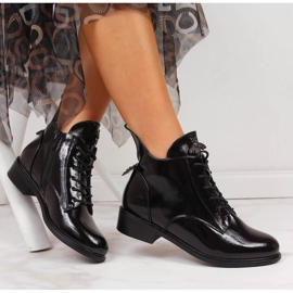 Kvinnors svarta isolerade patentsvarta Filippo-stövlar 1