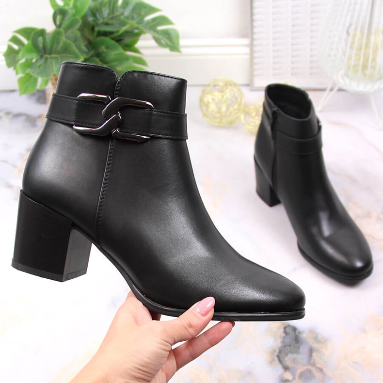 Svarta, isolerade Jodhpur-stövlar från Sergio Leone 1