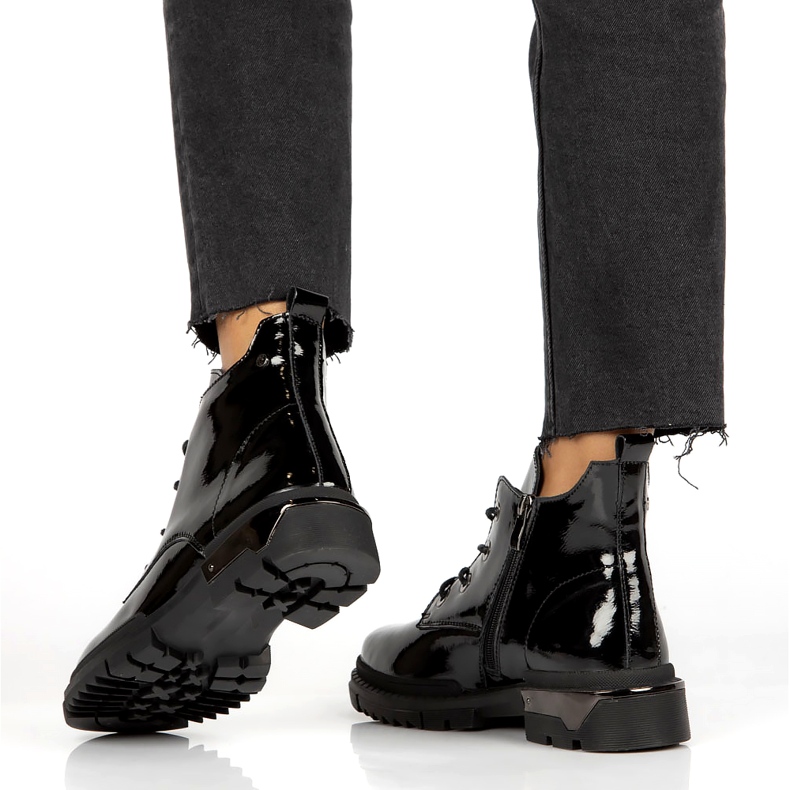 Varmlackade stövlar Filippo DBT4173 BK svart 4