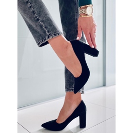 PA1 Pumpar på Ivonne Black-stolpen svart 2