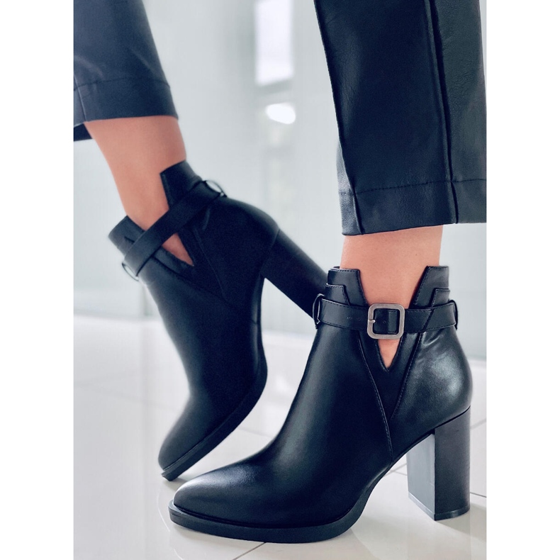 PA1 Selena Svarta höga klackar 1