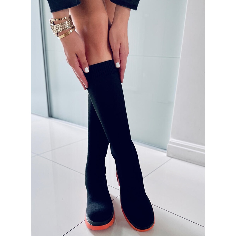 PA1 Ovandel av Duff Orange strumpa svart 2