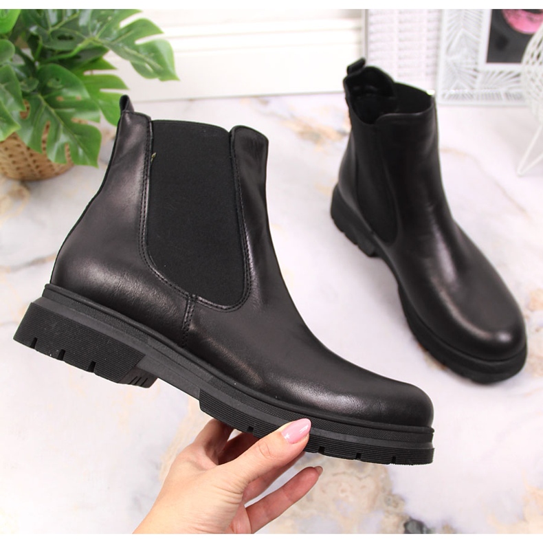 Svarta Dolce Pietro slip-on ankelstövlar i läder 1