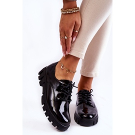 Vinceza Fashionabla lackade skor bundna Black Gwendy svart 1