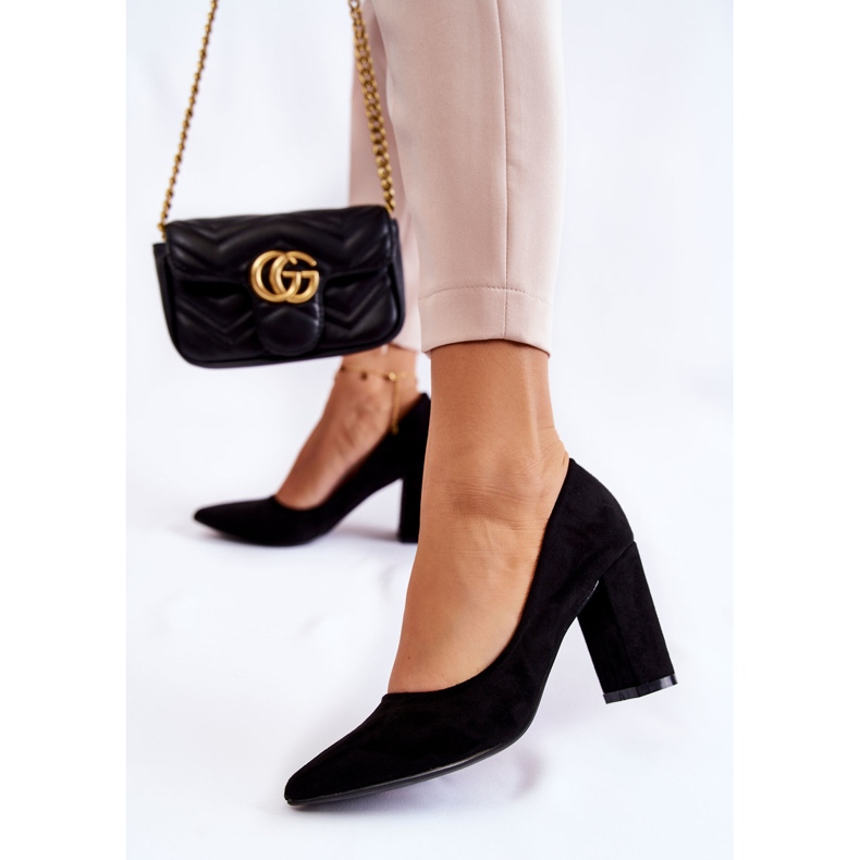 PS1 Klassiska mockapumpar på en svart Kendra-klack 1