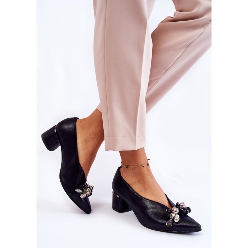 Läderpumpar med Laura Messi 2487 Marinblå dekoration 1