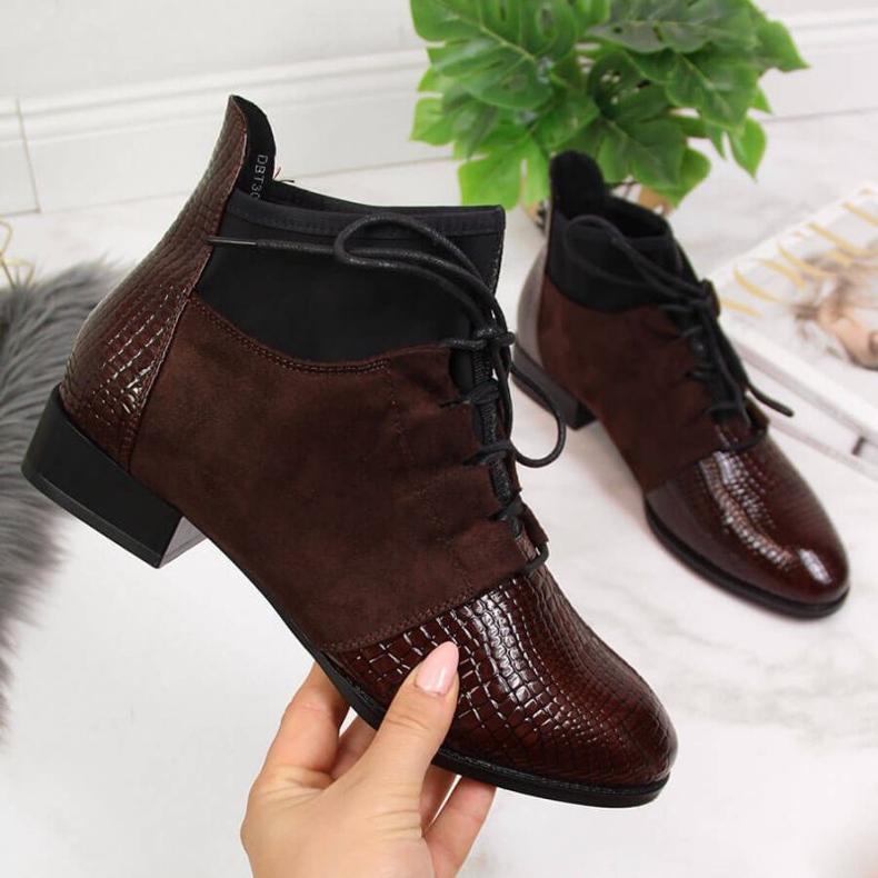 Stövlar isolerade med ormskinn Filippo W PAW267B brun 1