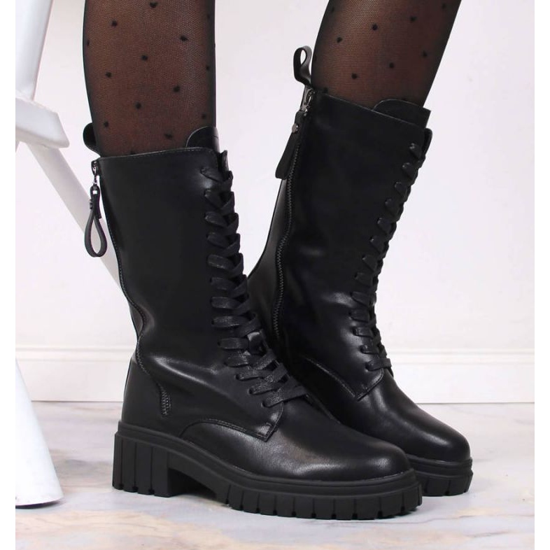 Skinnisolerade stövlar Artiker W HBH38A svart 2