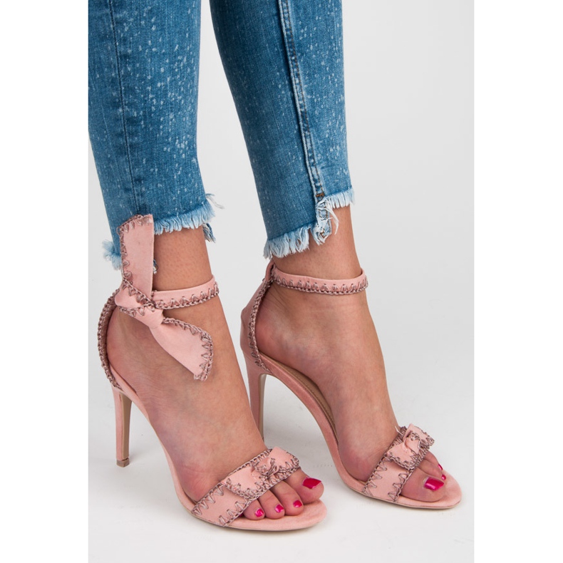 Vices Sandaler På En Hög Klack Med En Rosett rosa 1