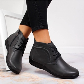 Grå isolerade läderstövlar Helios 612-2 2