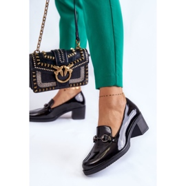 Vinceza Läder Pumps På En Pelare Med Svart Semila Ornament 1