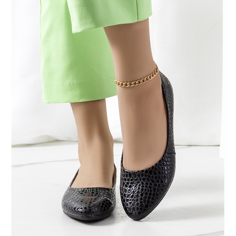 Inna Aquarin svarta ballerinor 1