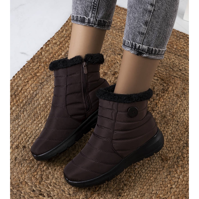 BM Reign bruna quiltade stövlar 1