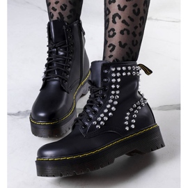 PA1 Svarta stövlar med Castello nitar 2