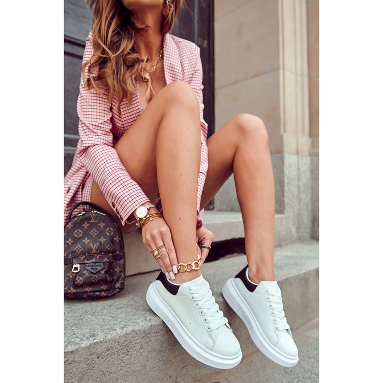 Sportskor för kvinnor, vita och svarta 1